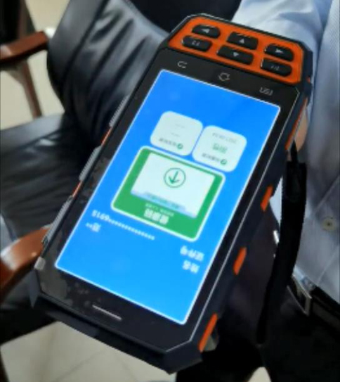 Оборудование для проверки QR-кода здоровья с измерением температуры 61a6f0dadbaa9.png